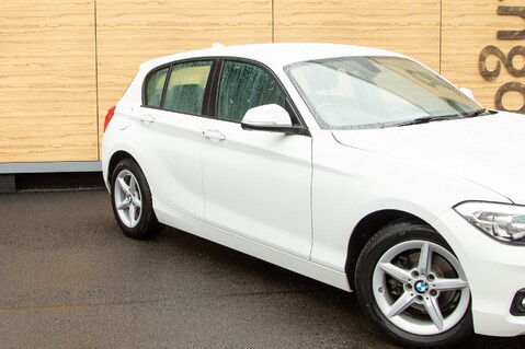 BMW 1 Series 118I SE 9