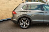 Volkswagen Tiguan SEL TDI 4MOTION DSG 11