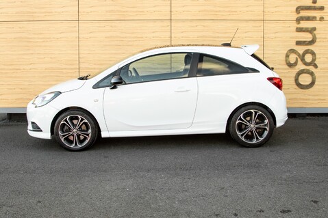 Vauxhall Corsa WHITE EDITION S/S 16