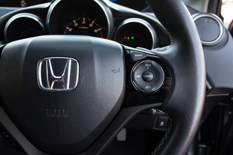 Honda Civic I-VTEC SE PLUS NAVI 23