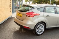 Ford Focus TITANIUM X 10