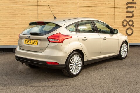 Ford Focus TITANIUM X 4