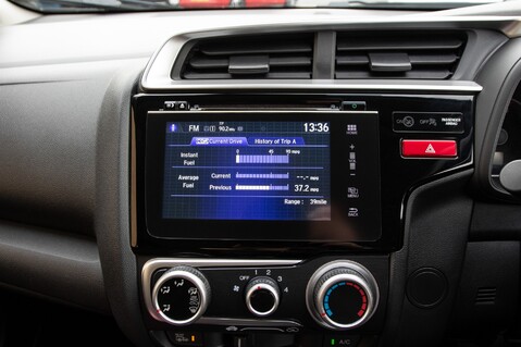 Honda Jazz I-VTEC SE NAVI 26