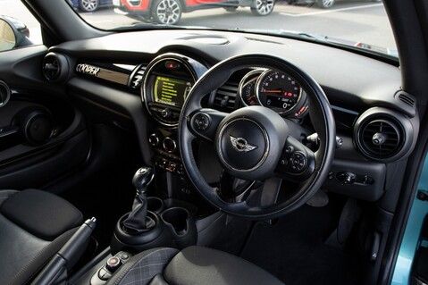 Mini Hatch COOPER 5