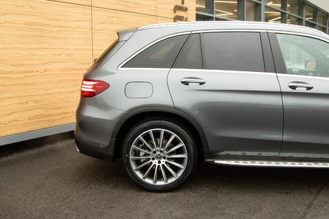 Mercedes-Benz GLC GLC 250 4MATIC AMG LINE PREMIUM PLUS 12