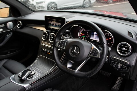 Mercedes-Benz GLC GLC 250 4MATIC AMG LINE PREMIUM PLUS 5