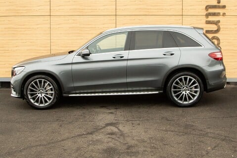 Mercedes-Benz GLC GLC 250 4MATIC AMG LINE PREMIUM PLUS 17