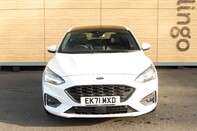 Ford Focus ST-LINE X 8