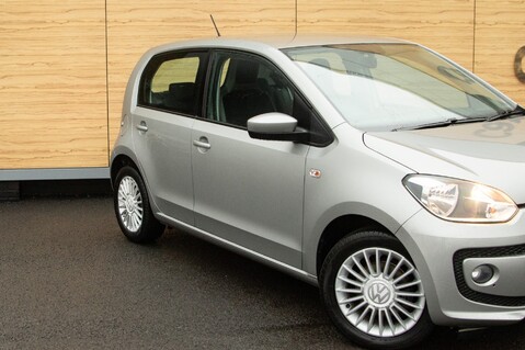 Volkswagen Up HIGH UP 9