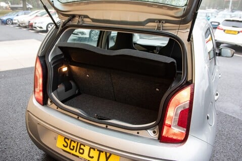 Volkswagen Up HIGH UP 32