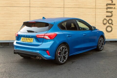 Ford Focus ST-LINE X 4