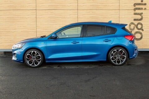 Ford Focus ST-LINE X 16