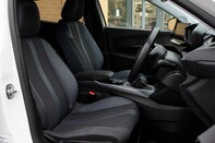 Peugeot 2008 PURETECH S/S ALLURE PREMIUM 32