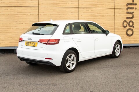 Audi A3 SPORTBACK TFSI SE 4