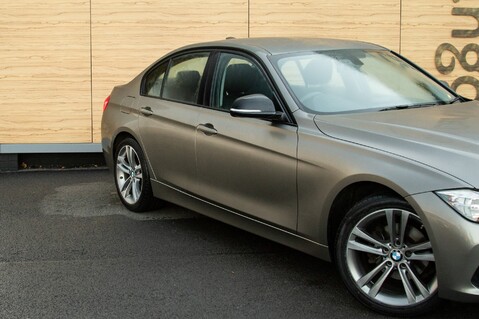 BMW 3 Series 320I SPORT 9