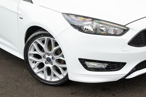 Ford Focus ST-LINE TDCI 3