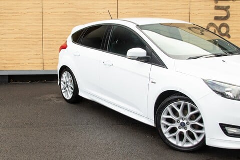 Ford Focus ST-LINE TDCI 9