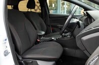 Ford Focus ST-LINE TDCI 29