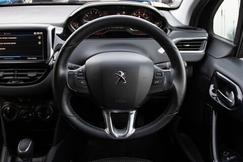 Peugeot 208 PURETECH S/S ALLURE 23