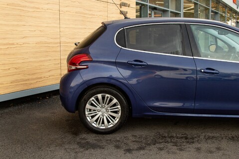 Peugeot 208 PURETECH S/S ALLURE 11