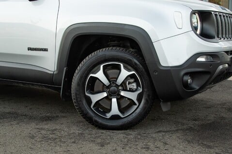 Jeep Renegade TRAILHAWK PHEV 3