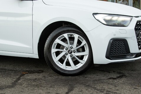 Audi A1 SPORTBACK TFSI SPORT 2