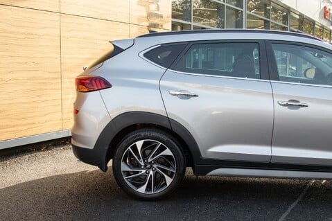 Hyundai TUCSON CRDI PREMIUM SE 12