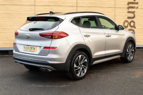 Hyundai TUCSON CRDI PREMIUM SE 6