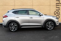 Hyundai TUCSON CRDI PREMIUM SE 16