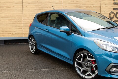 Ford Fiesta ST-3 9