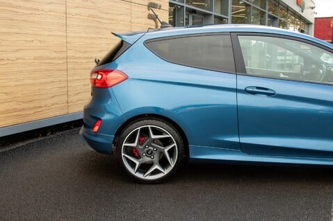 Ford Fiesta ST-3 11