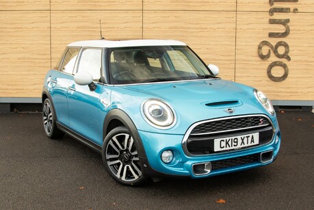 Mini Hatch COOPER S EXCLUSIVE