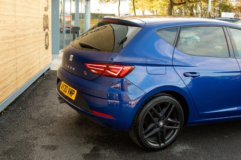 SEAT Leon TSI EVO FR BLACK EDITION 10