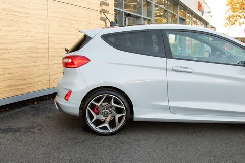 Ford Fiesta ST-3 12