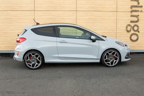 Ford Fiesta ST-3 16