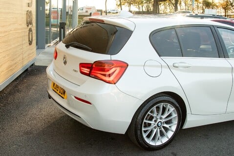 BMW 1 Series 118I SPORT 10