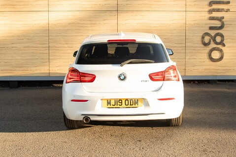 BMW 1 Series 118I SPORT 8