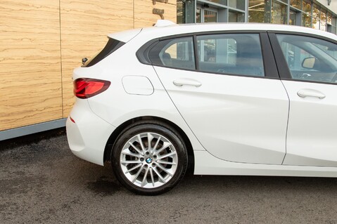 BMW 1 Series 116D SE 11