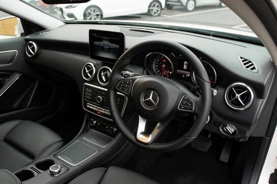 Mercedes-Benz A Class A 180 SPORT PREMIUM