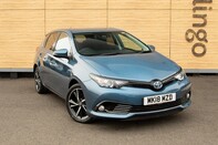 Toyota Auris VVT-I DESIGN 1