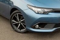 Toyota Auris VVT-I DESIGN 3