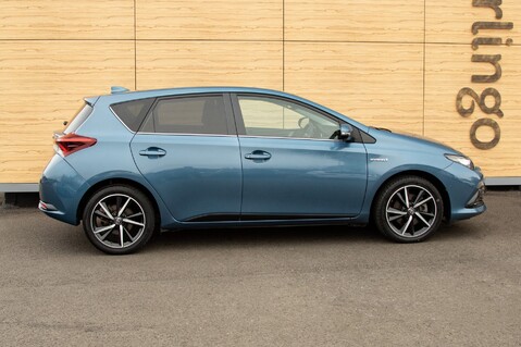 Toyota Auris VVT-I DESIGN 15