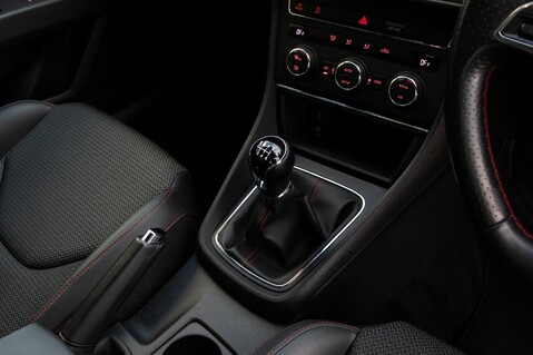 SEAT Leon TDI FR TECHNOLOGY 31