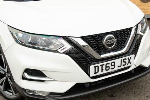 Nissan Qashqai DIG-T N-CONNECTA 14