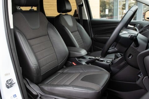 Ford Kuga TITANIUM 31