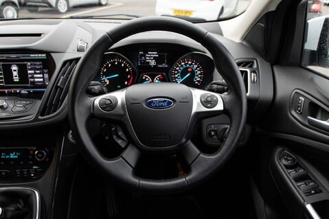 Ford Kuga TITANIUM 23