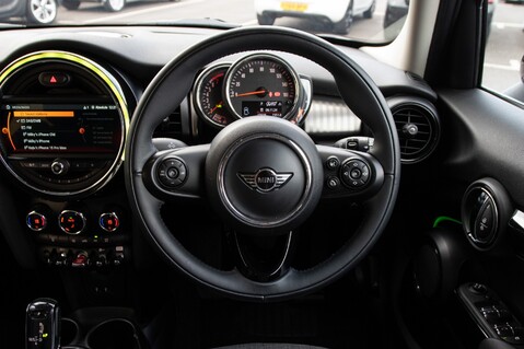 Mini Hatch COOPER 23