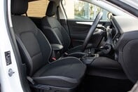 Ford Focus ZETEC 31