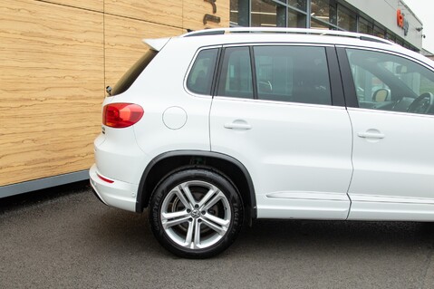 Volkswagen Tiguan R LINE EDITION TDI BMT 4MOTION 11