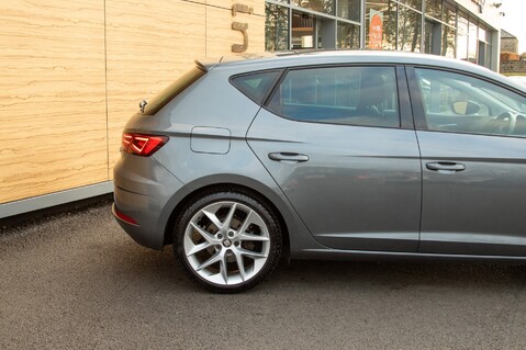 SEAT Leon TSI FR TECHNOLOGY 11